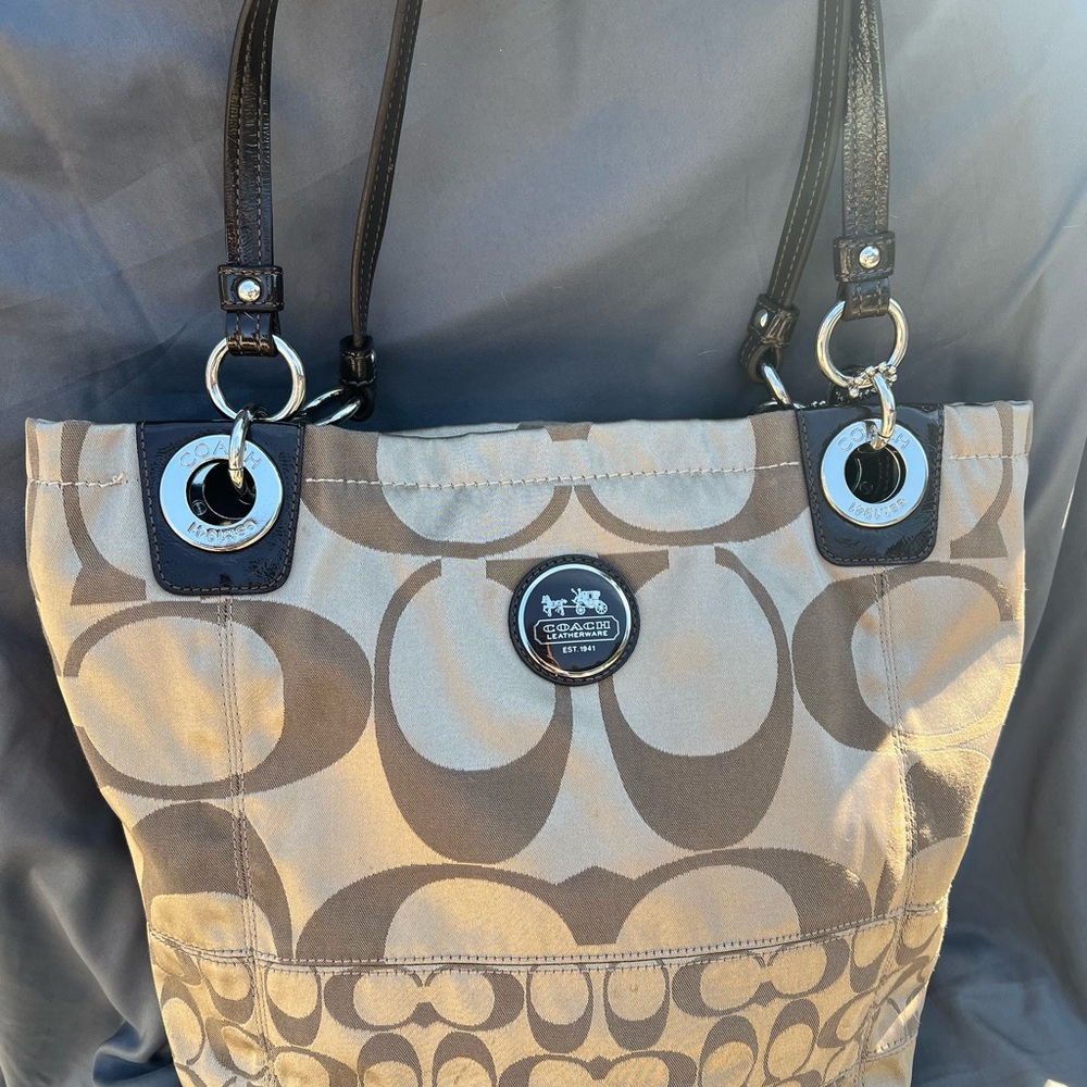 Beige Coach Tote - Picture 10 of 12